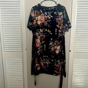 Beautiful Blue Flower Dress only one time used. Size 1xl